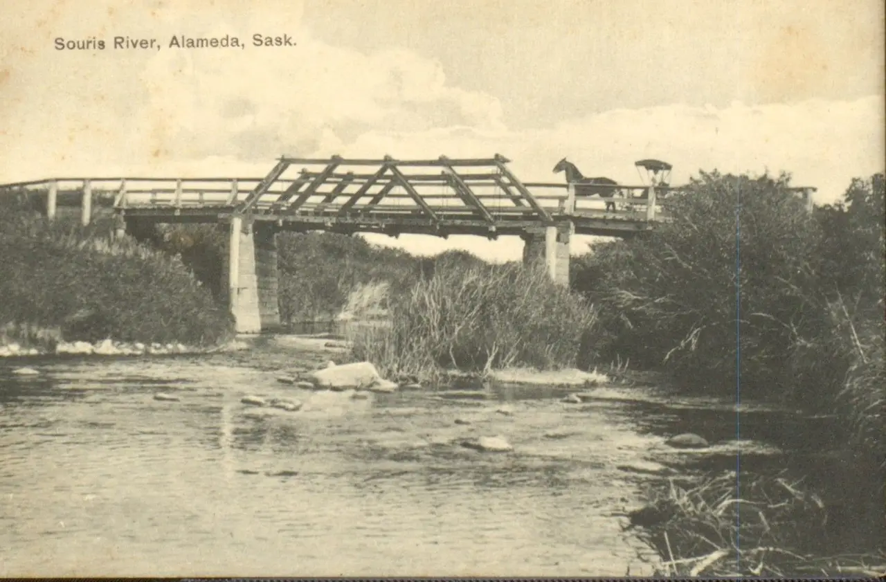 Bridge over the Souris River, about 1910